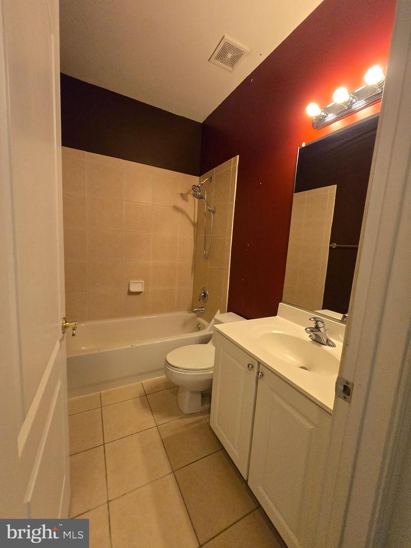 15217 Baden Westwood Rd Property Photo 9