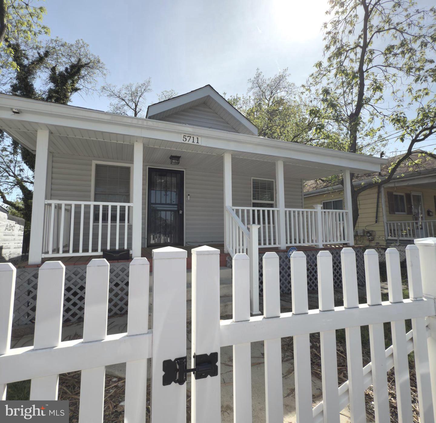 5711 J Property Photo 2