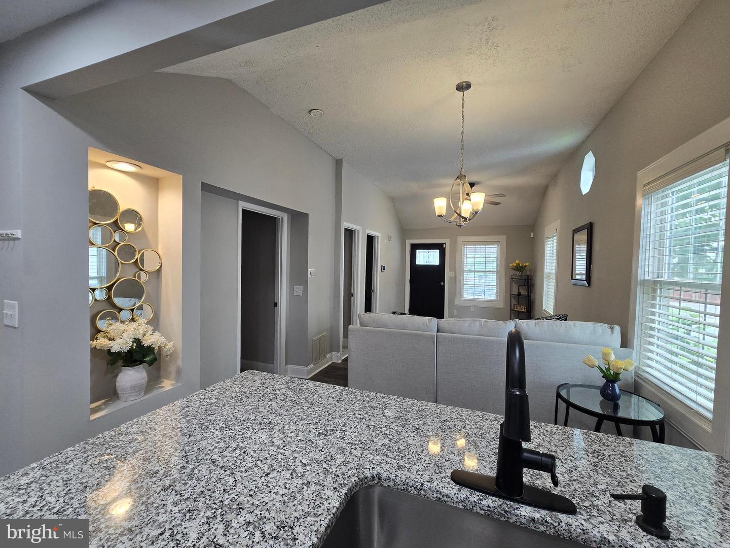5711 J Property Photo 7