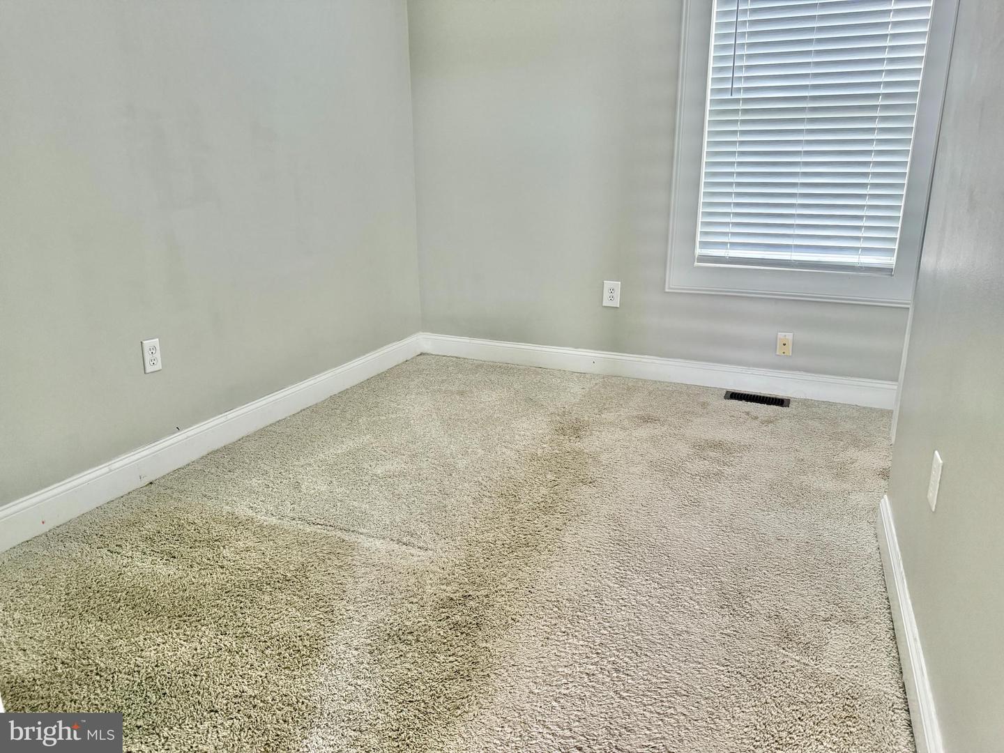 5711 J Property Photo 16