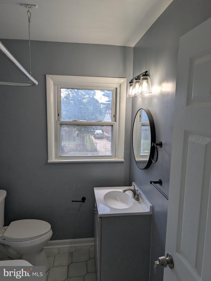 121 69th St Property Photo 4