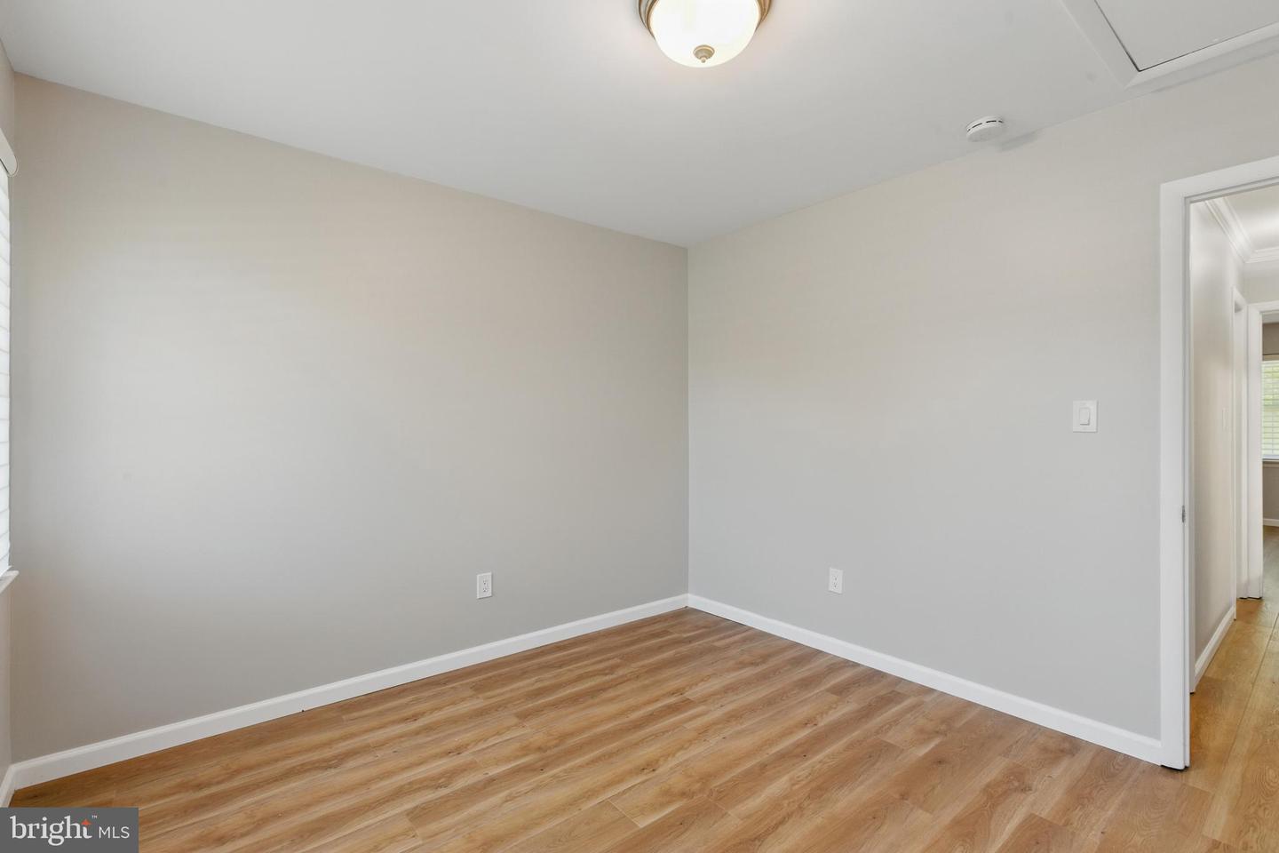 12319 Stonehaven Ln #t-30 Property Photo 11