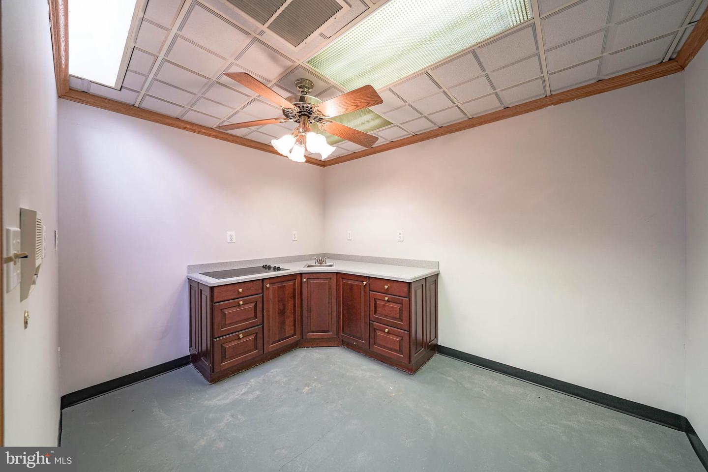 8023 Malcolm Rd Property Photo 17