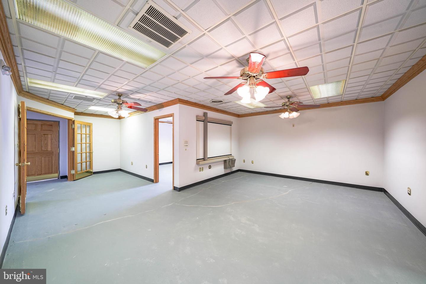 8023 Malcolm Rd Property Photo 26