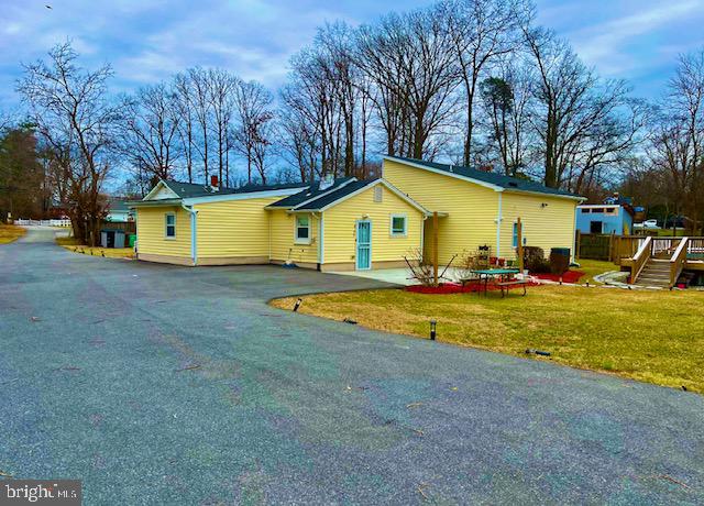5518 Lanham Station Rd Property Photo