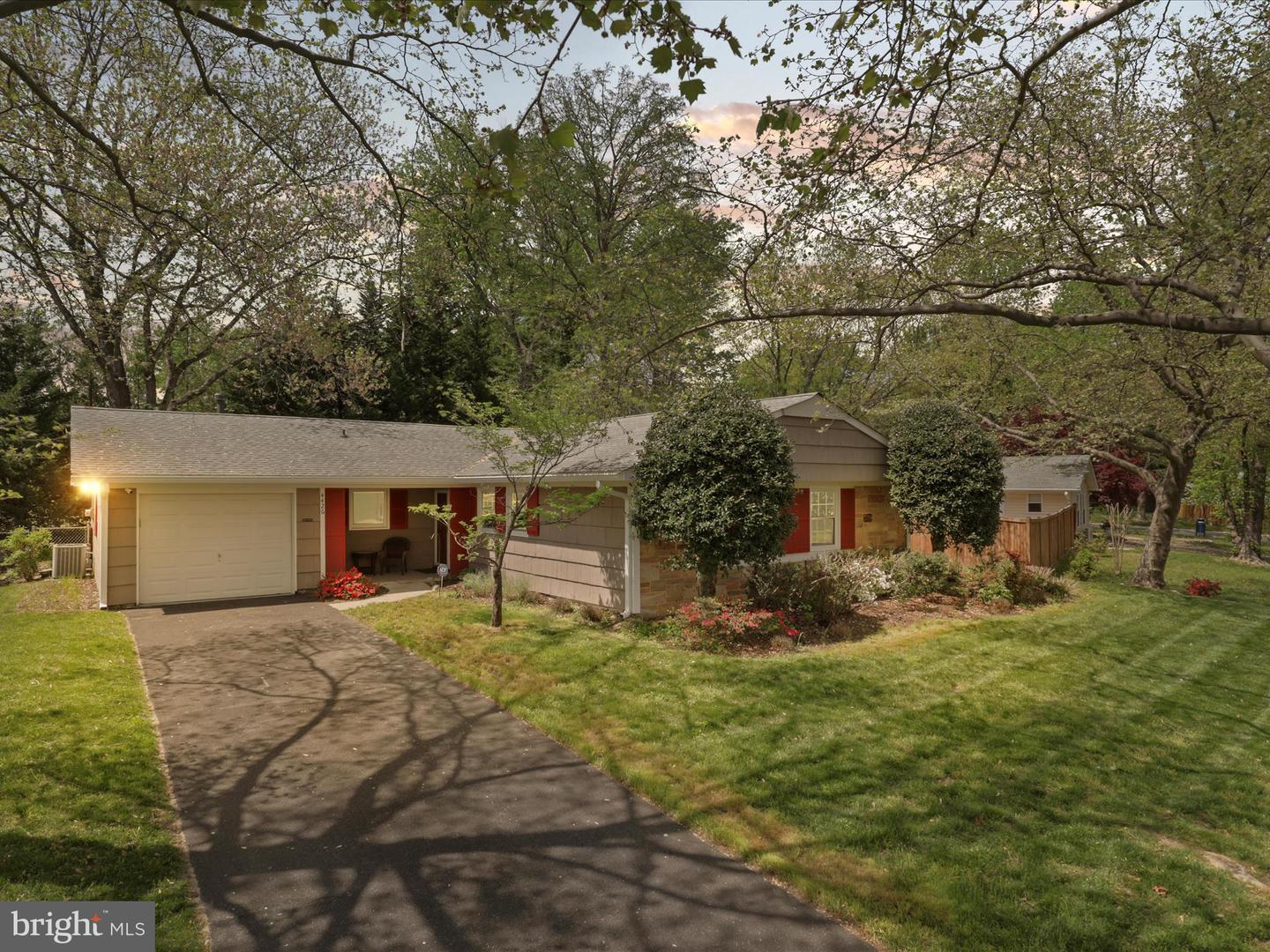 4426 Ockford Ln Property Photo