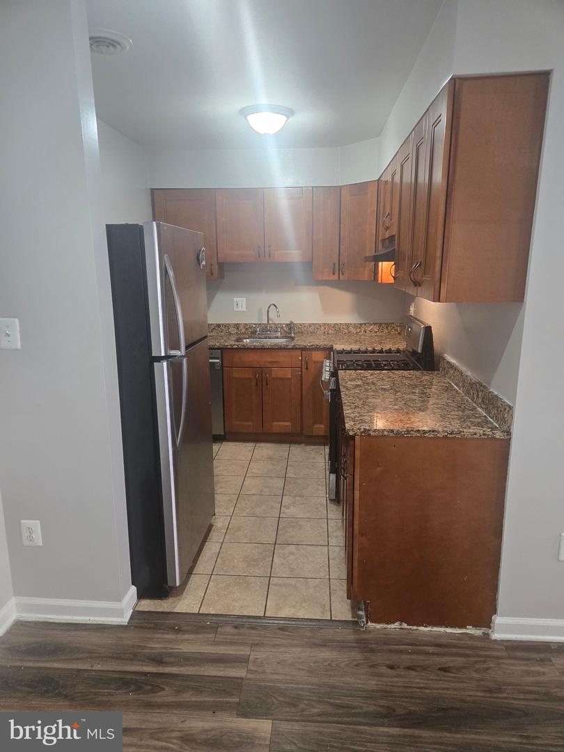 1851 Addison Rd S Property Photo