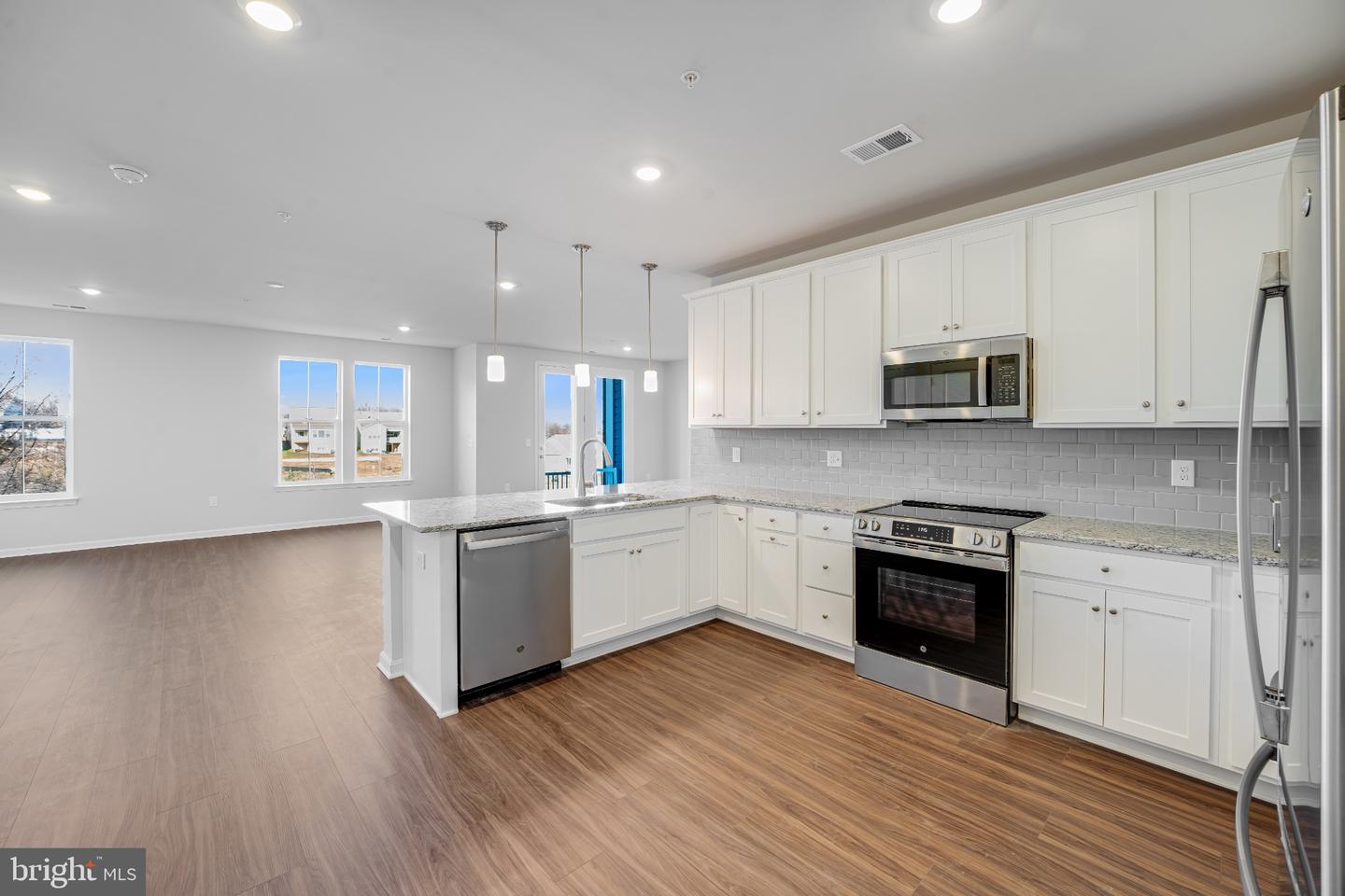 4003 Seaside Alder Rd #0203- Lily Property Photo 1