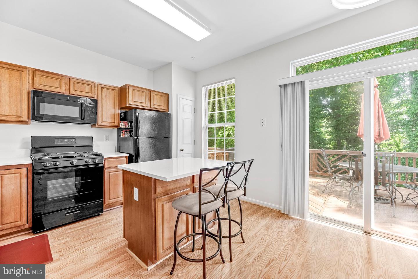 10007 Tulip Tree Dr Property Photo 14