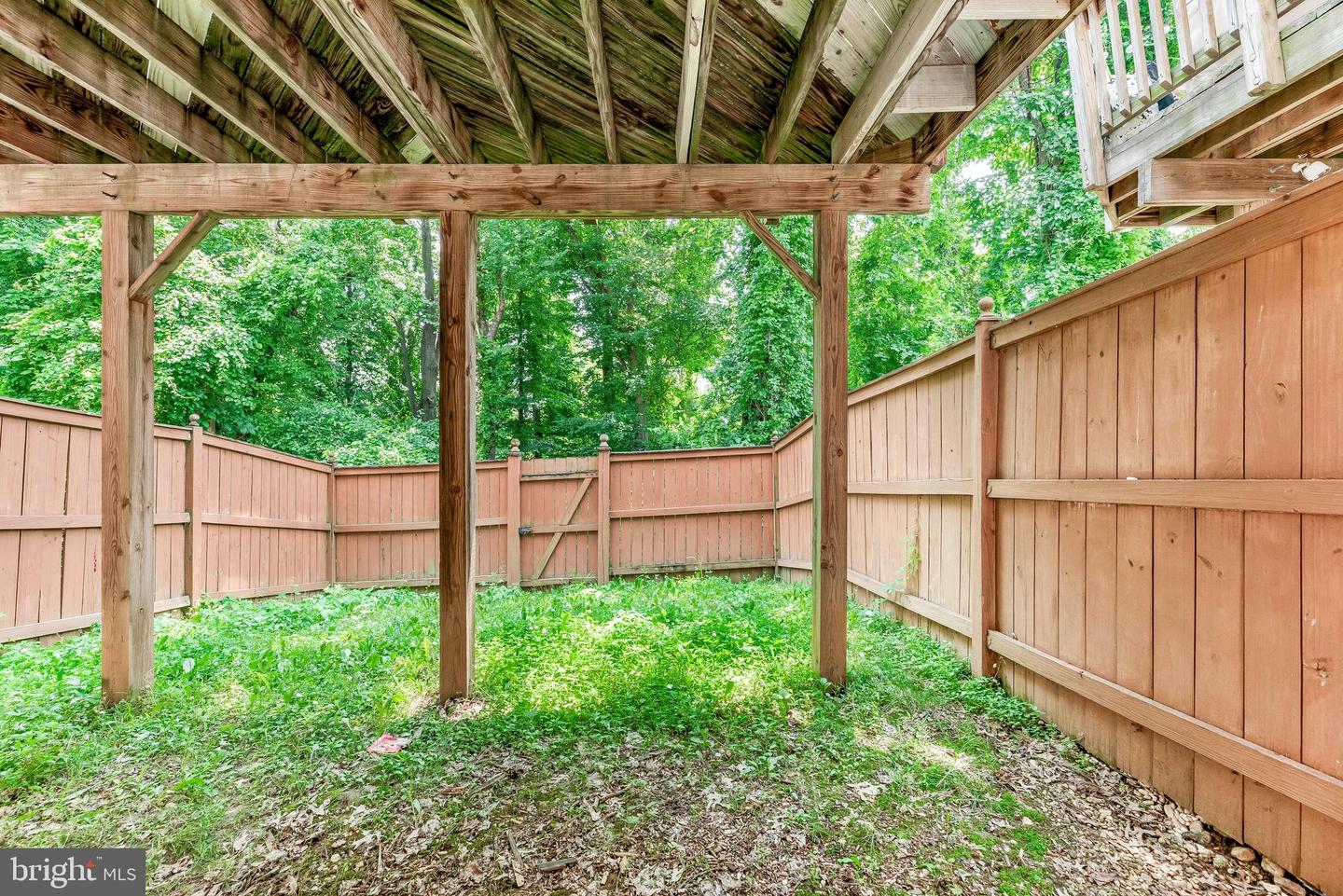 10007 Tulip Tree Dr Property Photo 26