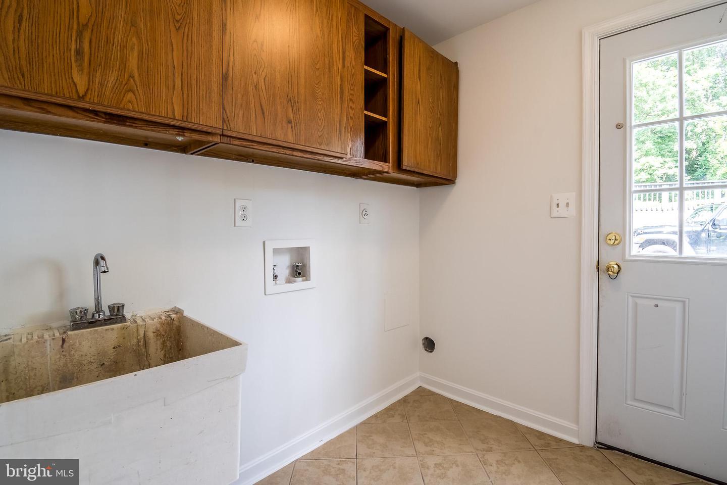 5601 Good Luck Rd Property Photo 48