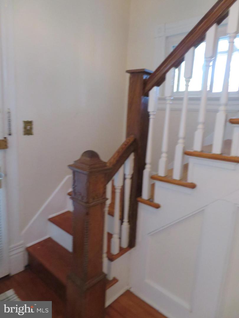 4010 33rd St Property Photo 18