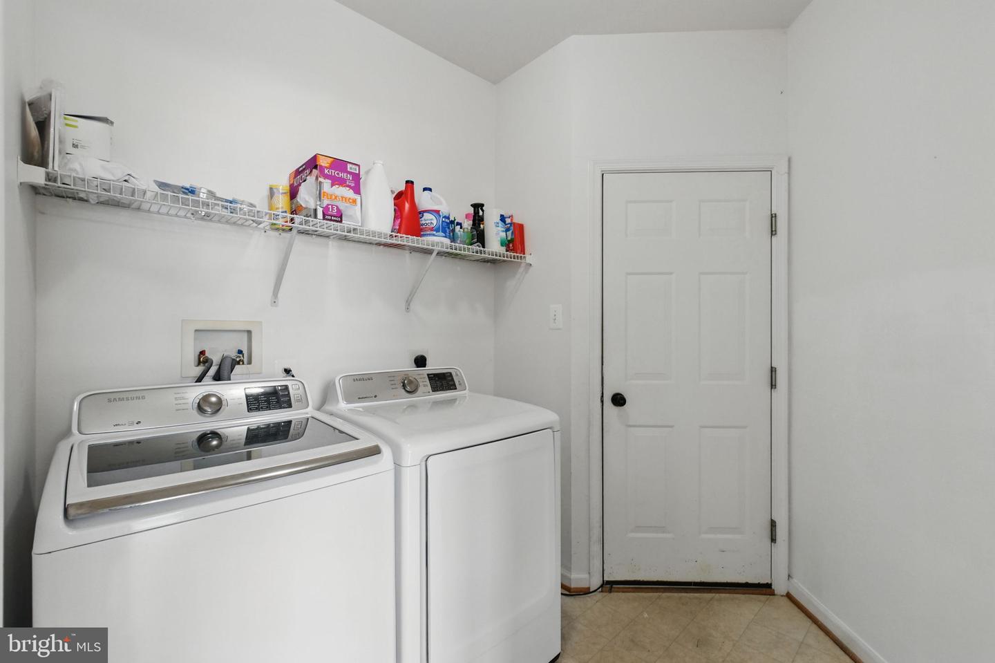 7901 Webster Ln Property Photo 14