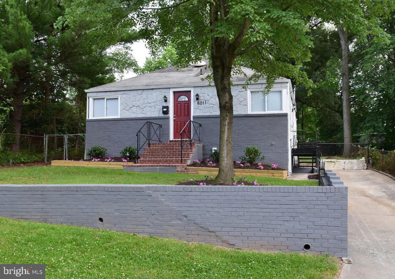 6011 State St Property Photo 1