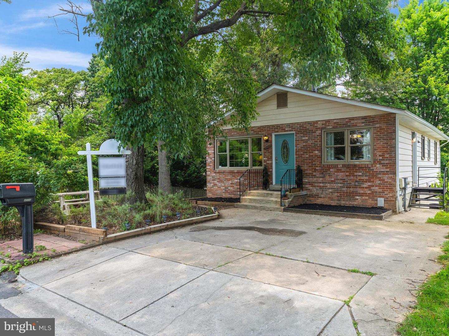 4506 Broad Blvd Property Photo 1