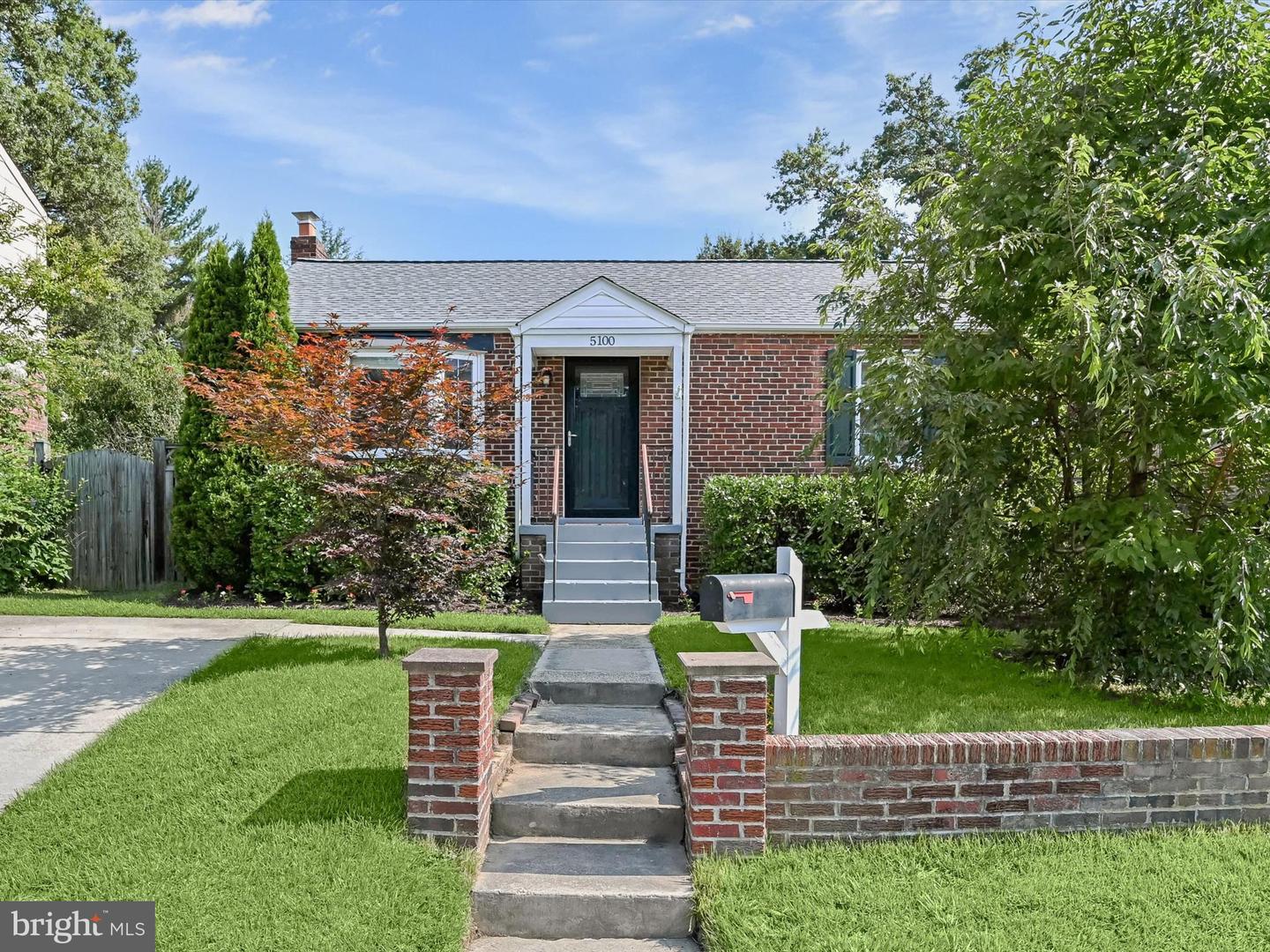 5100 Lackawanna St Property Photo 1