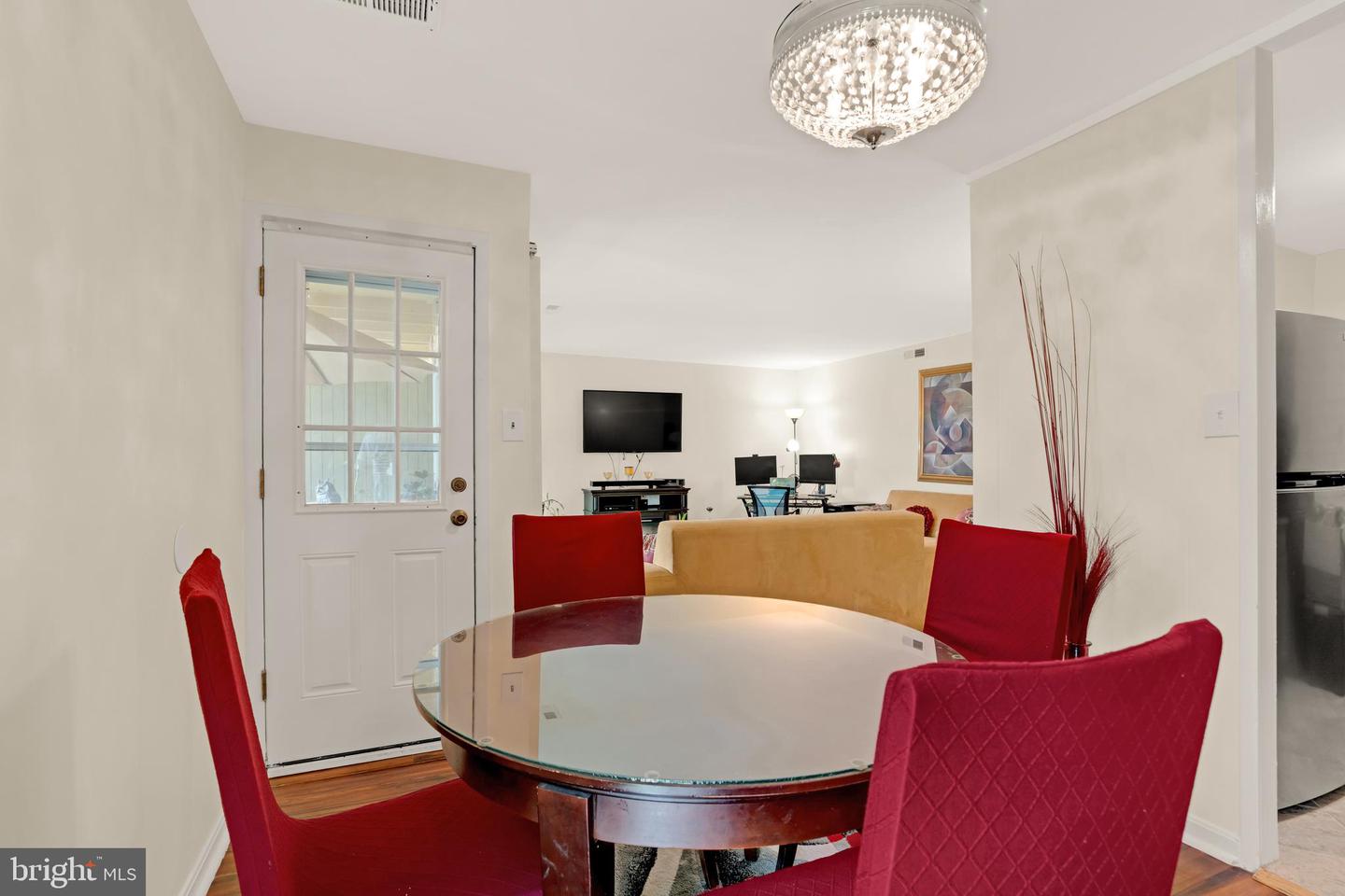 7318 Donnell Pl #c4 Property Photo 8