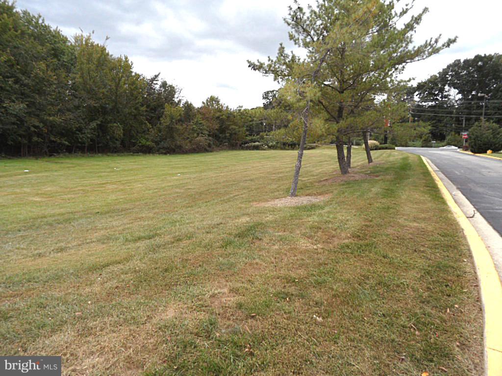 12513 Laurel Bowie Rd Property Photo 10