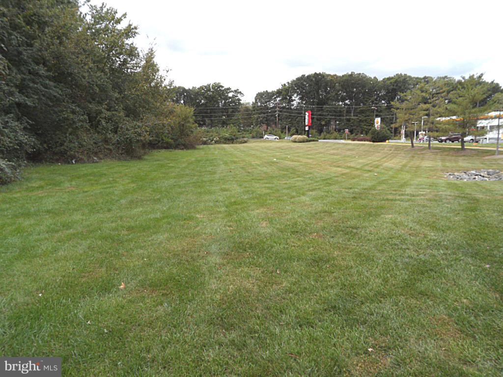 12513 Laurel Bowie Rd Property Photo 11