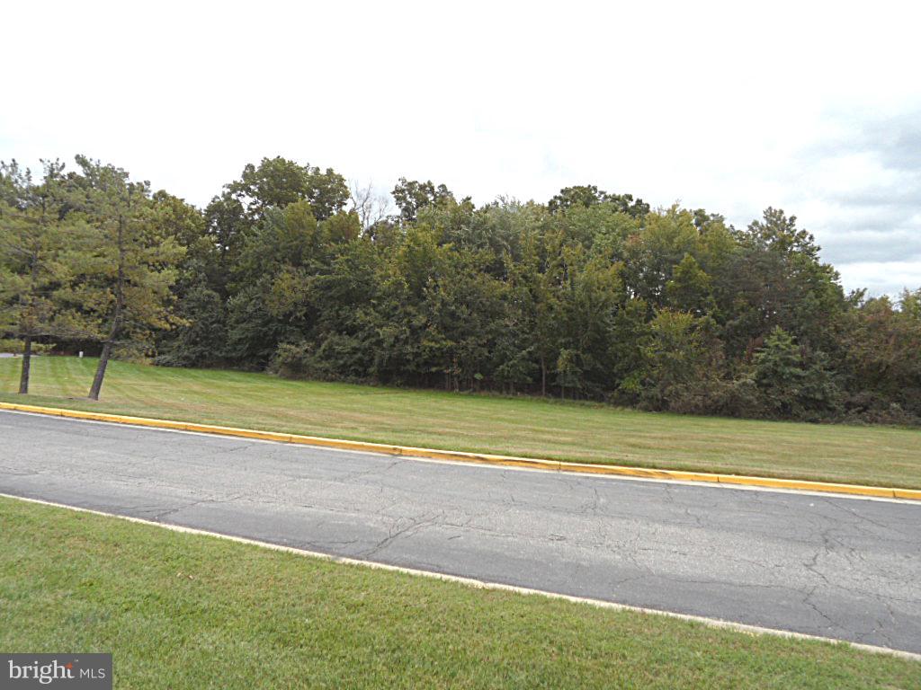 12513 Laurel Bowie Rd Property Photo 17