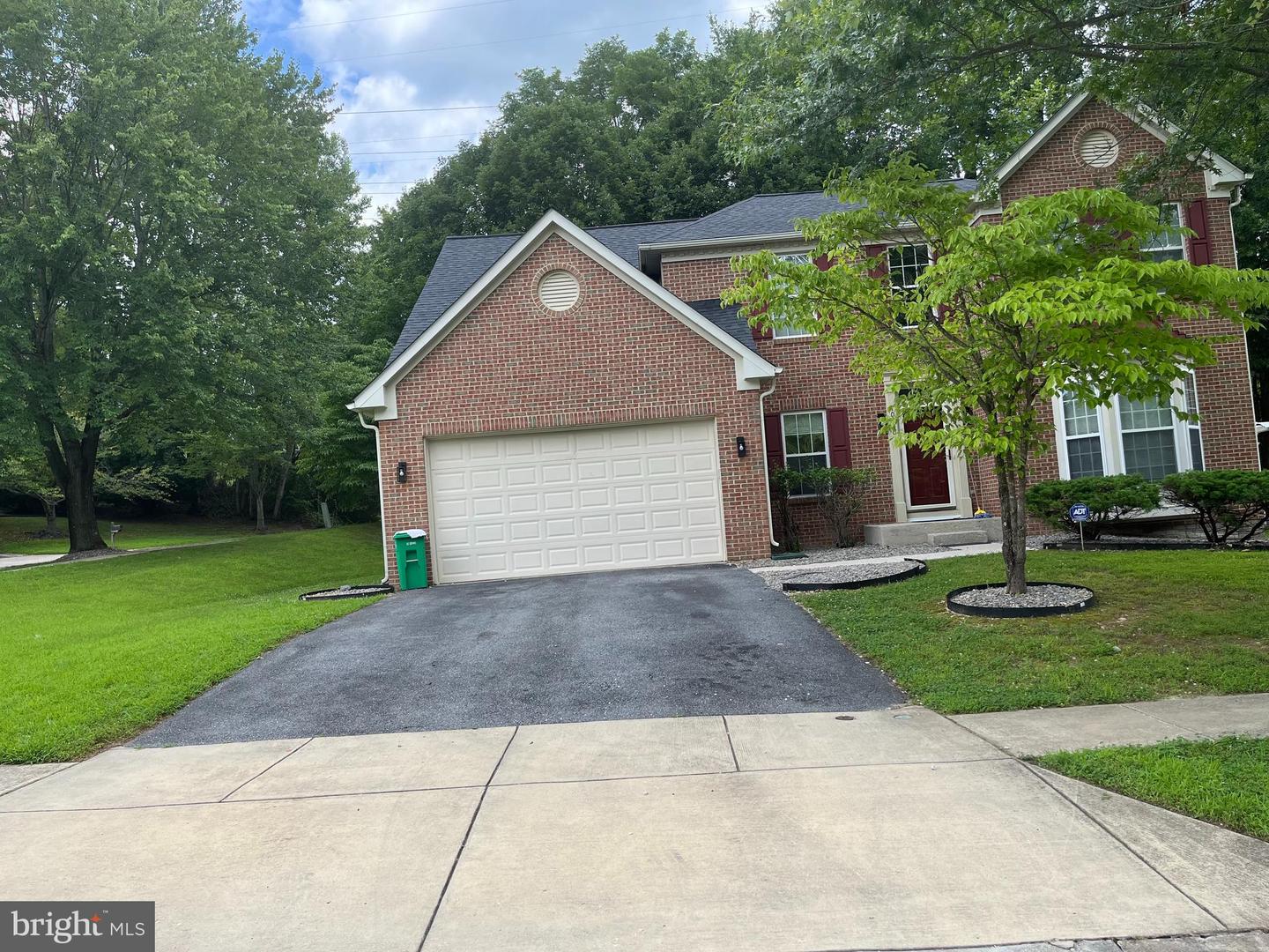 10400 Twin Knoll Way Property Photo 1