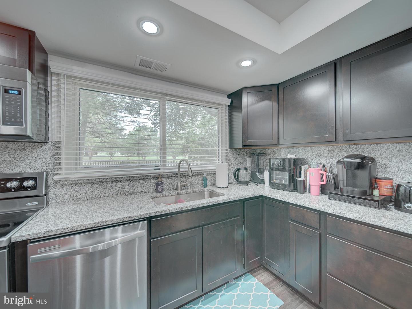 8610 Monmouth Dr Property Photo 27