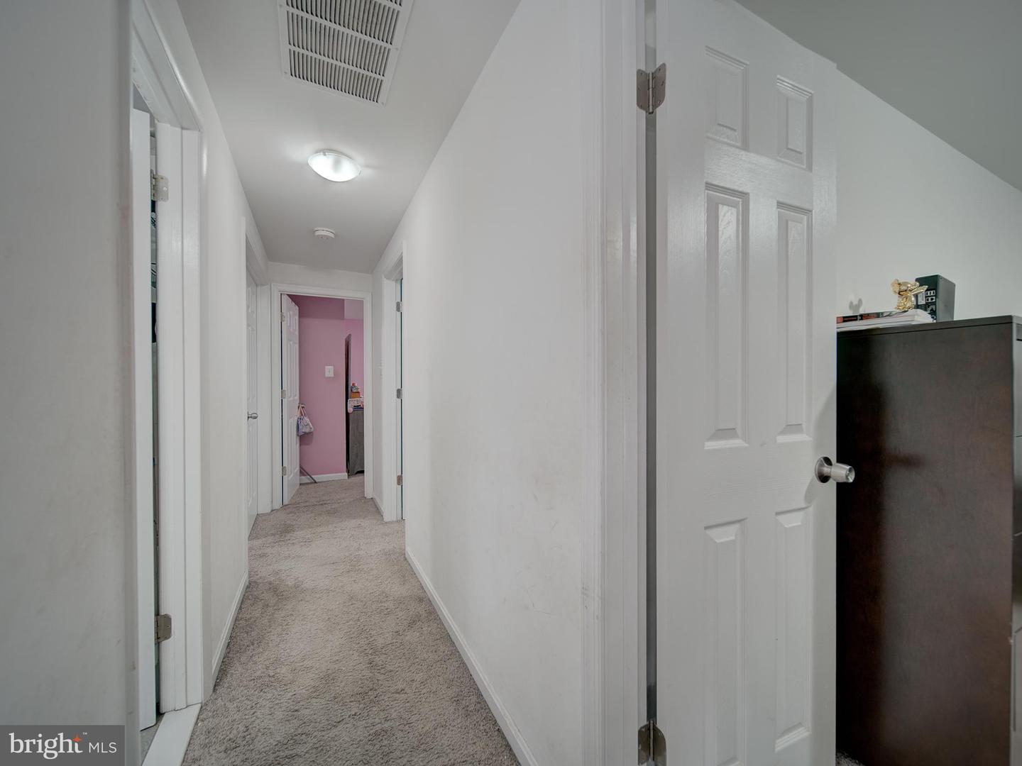 8610 Monmouth Dr Property Photo 30