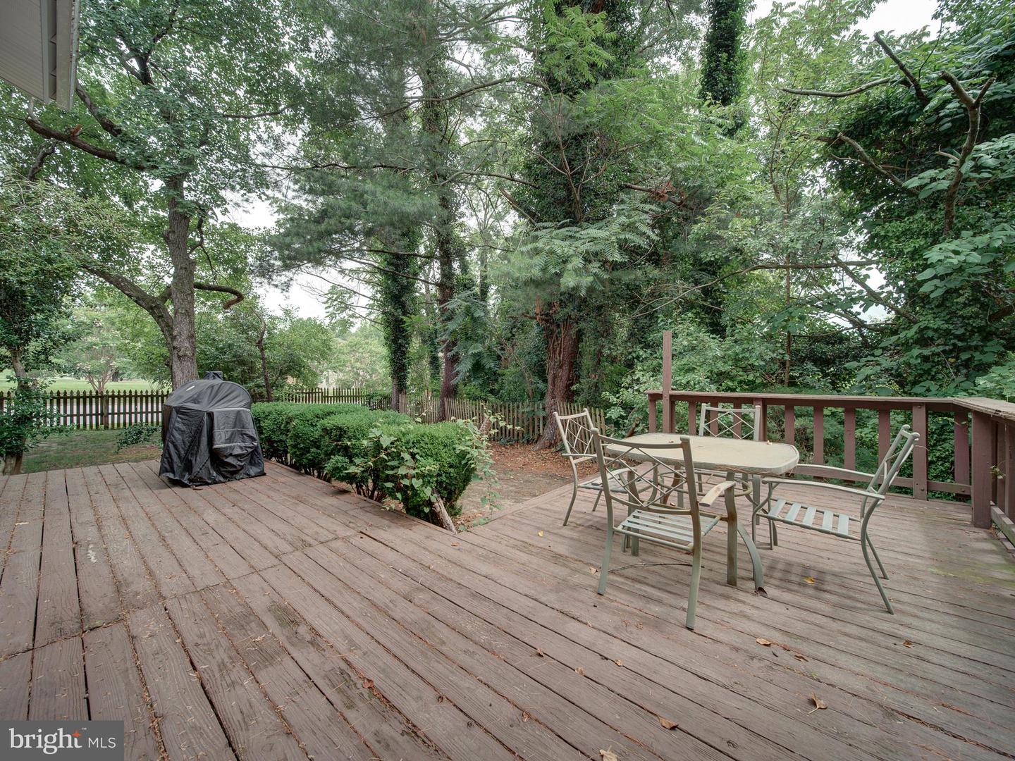 8610 Monmouth Dr Property Photo 53