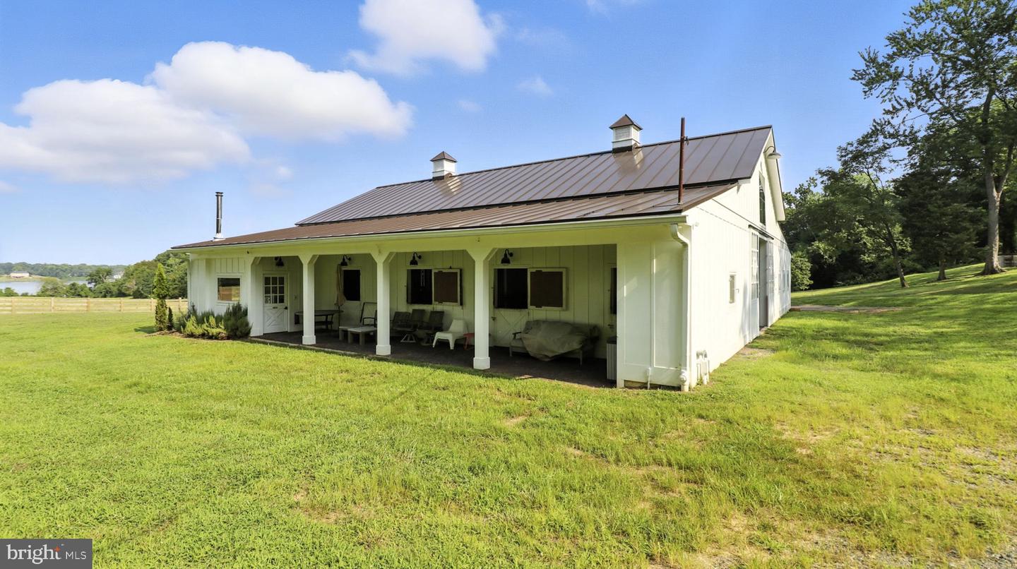11305 Riverview Rd Property Photo 3