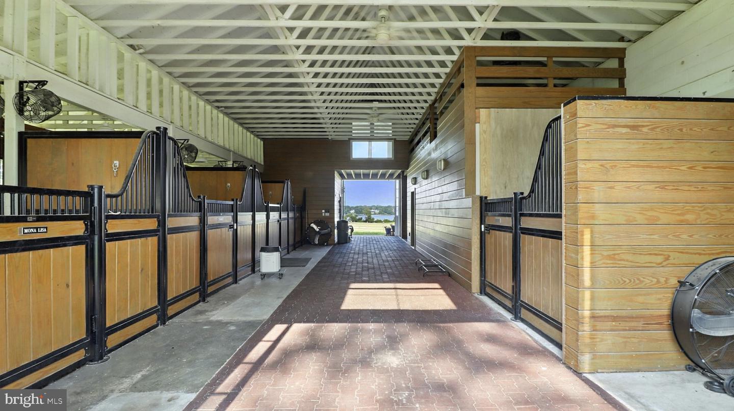 11305 Riverview Rd Property Photo 4