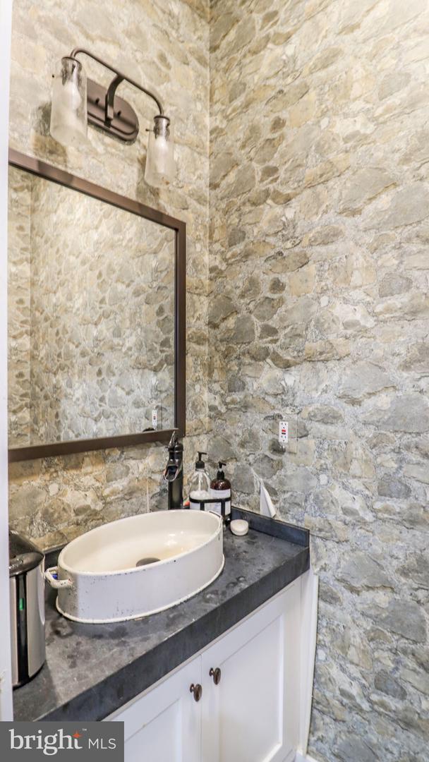 11305 Riverview Rd Property Photo 43