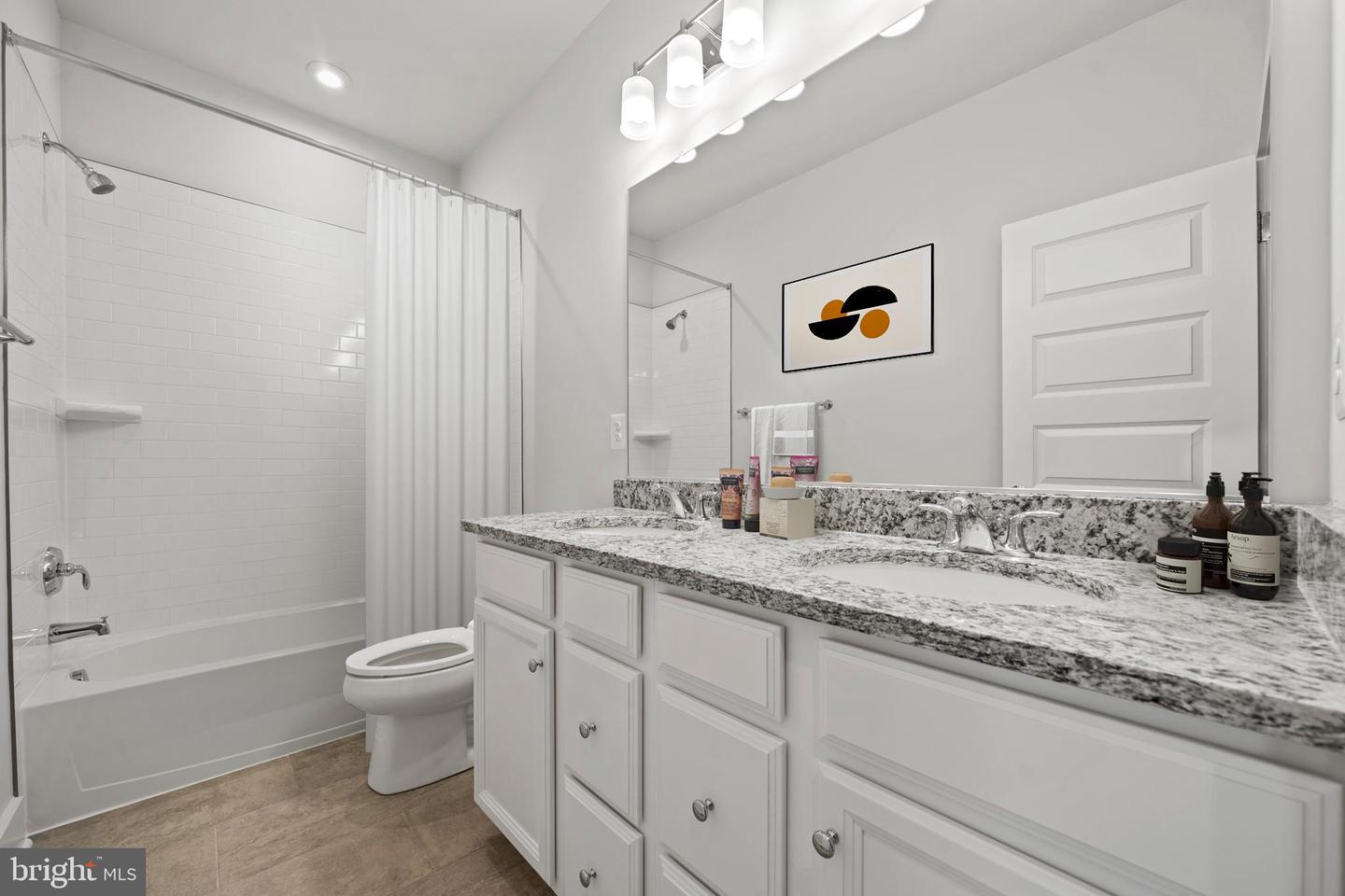 3505 Saint Robin Ln Property Photo 17