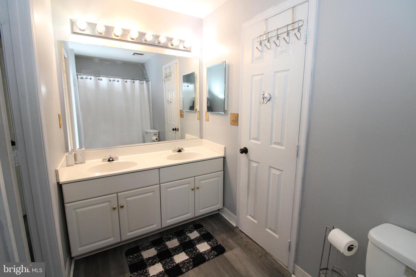 16508 Kilby Ct Property Photo 34