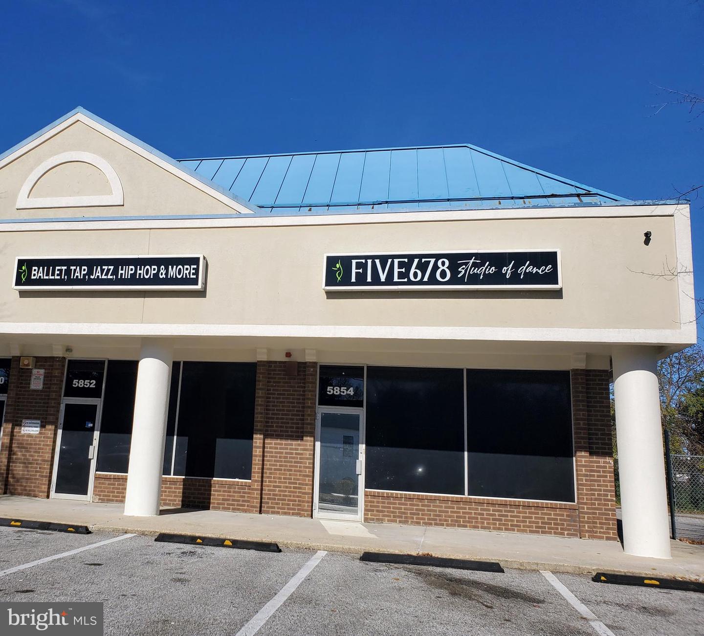 5852-5854 Allentown Way #5852-5854 Property Photo 1