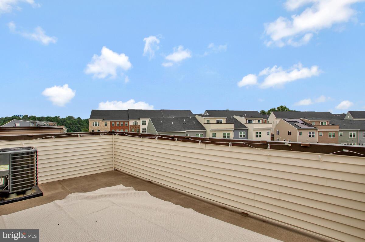 138 Summit Point Boulevard Property Photo 41