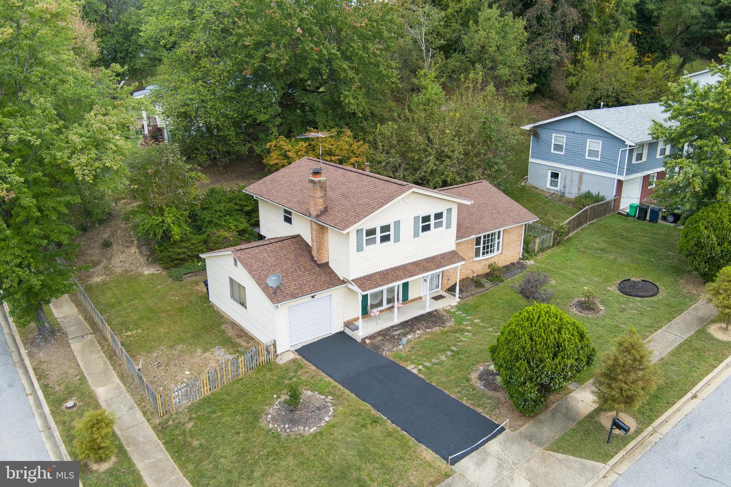 7513 Lenham Dr Property Photo 1