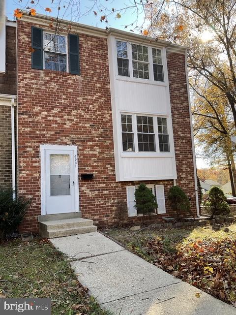 6901 Woodstream Ln Property Photo 1