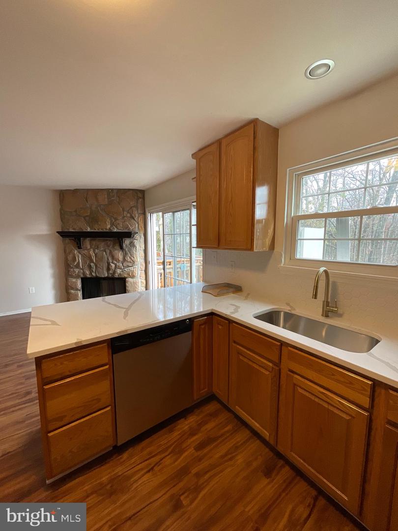 6901 Woodstream Ln Property Photo 10