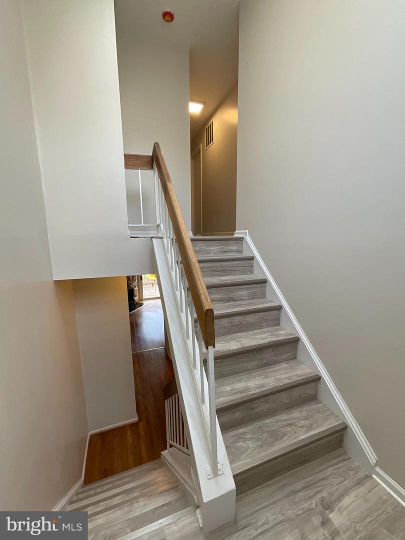 6901 Woodstream Ln Property Photo 12
