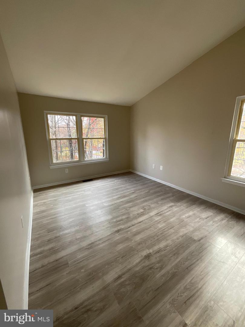 6901 Woodstream Ln Property Photo 17