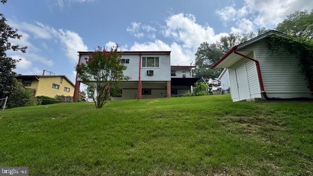 6905 Drylog St Property Photo 4