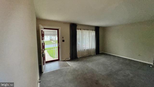 6905 Drylog St Property Photo 9