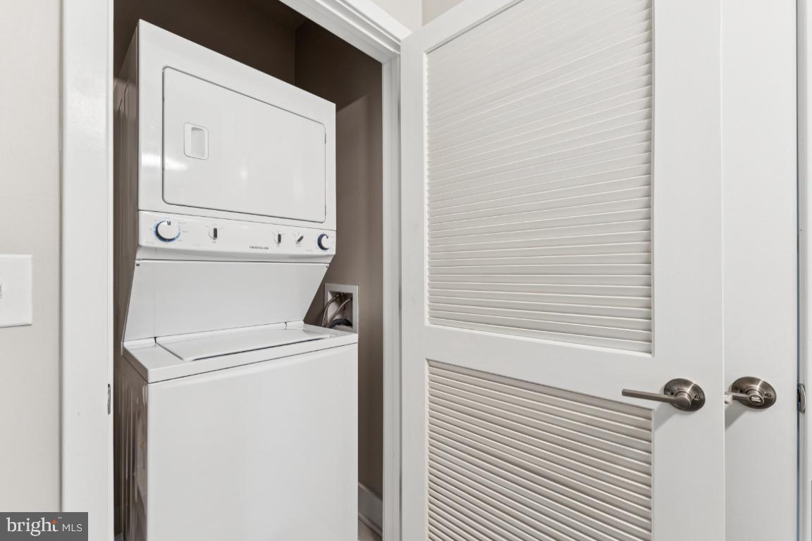 145 Riverhaven Dr #358 Property Photo 10