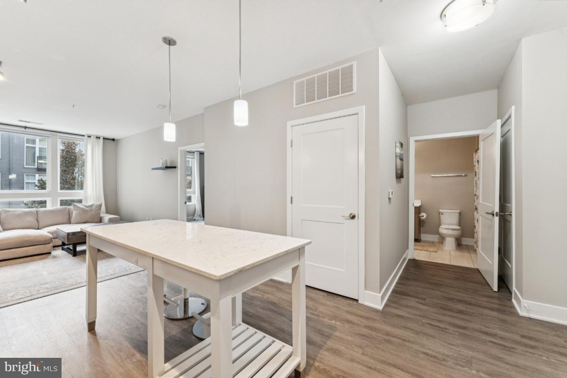 145 Riverhaven Dr #358 Property Photo 11