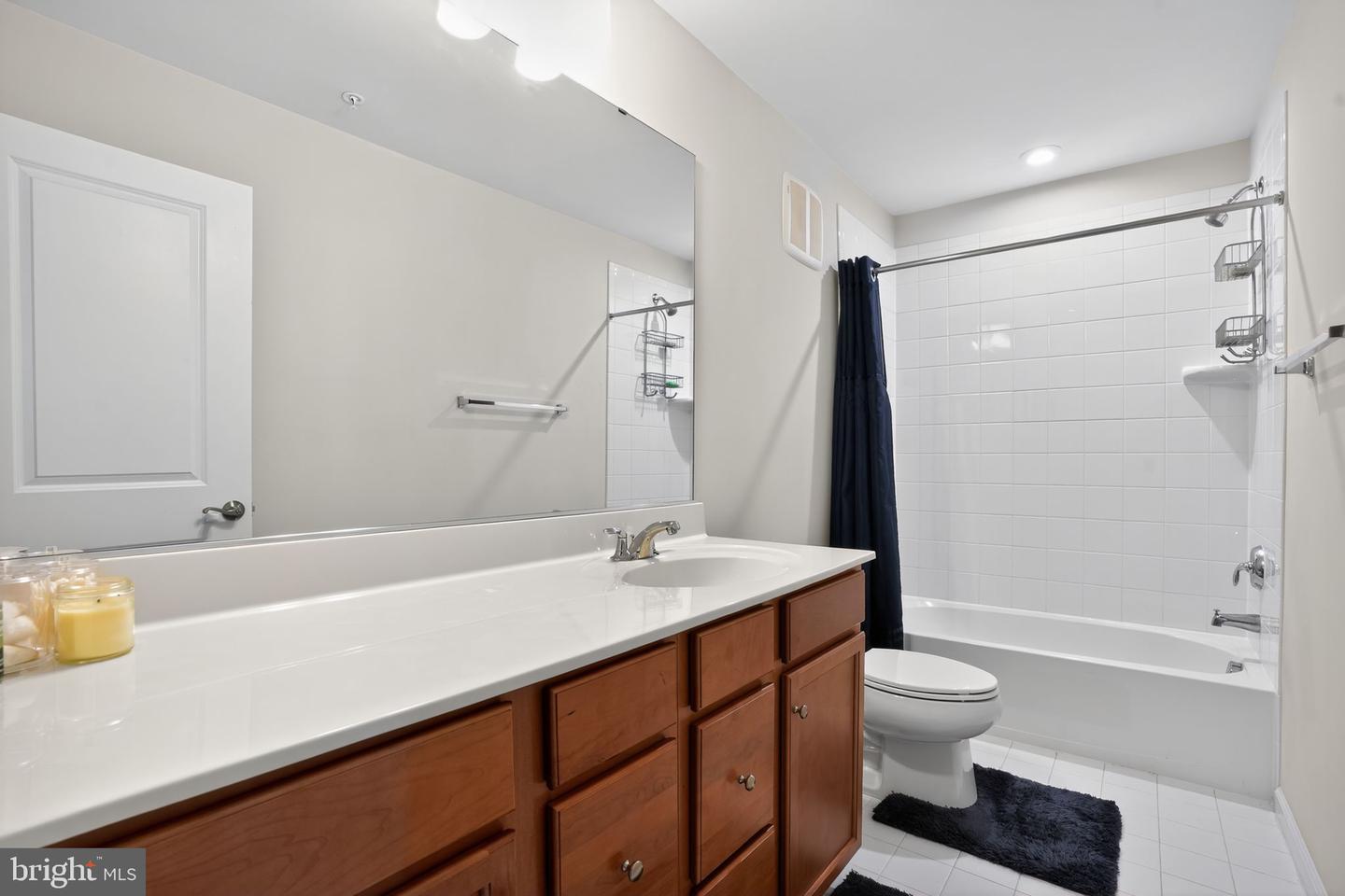 10410 John Glenn St Property Photo 19