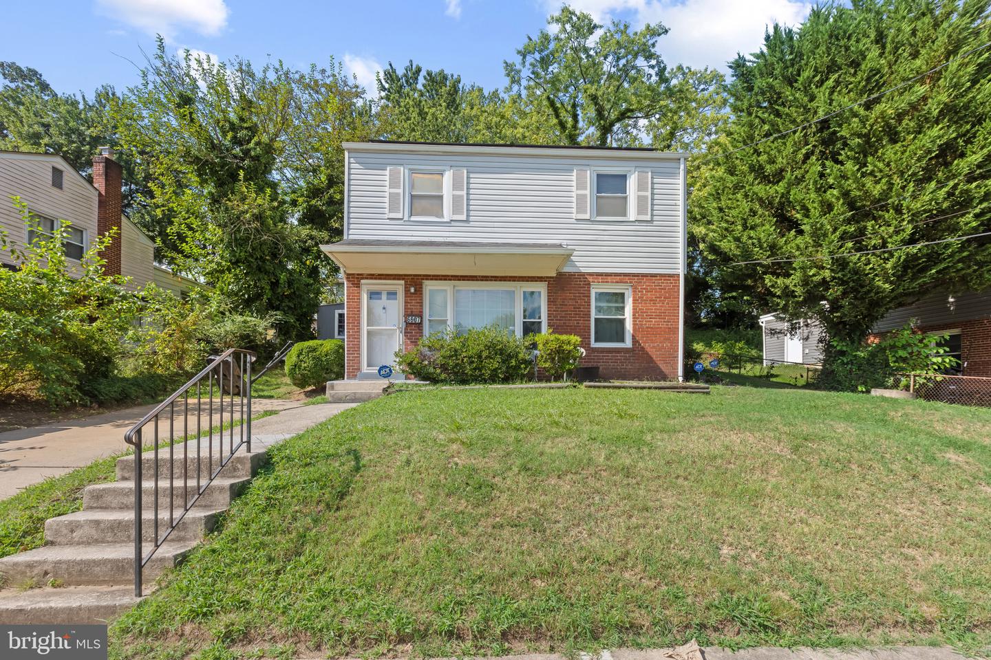 6607 Stockton Ln Property Photo 1