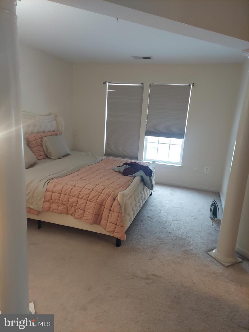 13203 Falling Water Ct Property Photo 5
