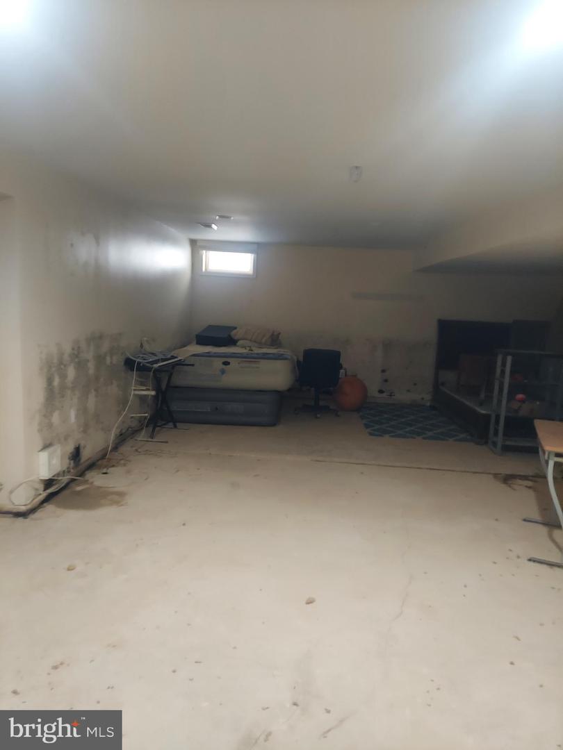 13203 Falling Water Ct Property Photo 16