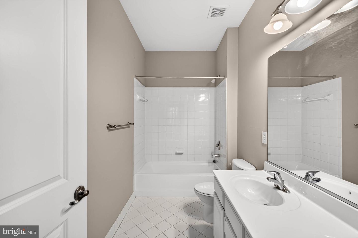 15503 Sir Edwards Dr Property Photo 20
