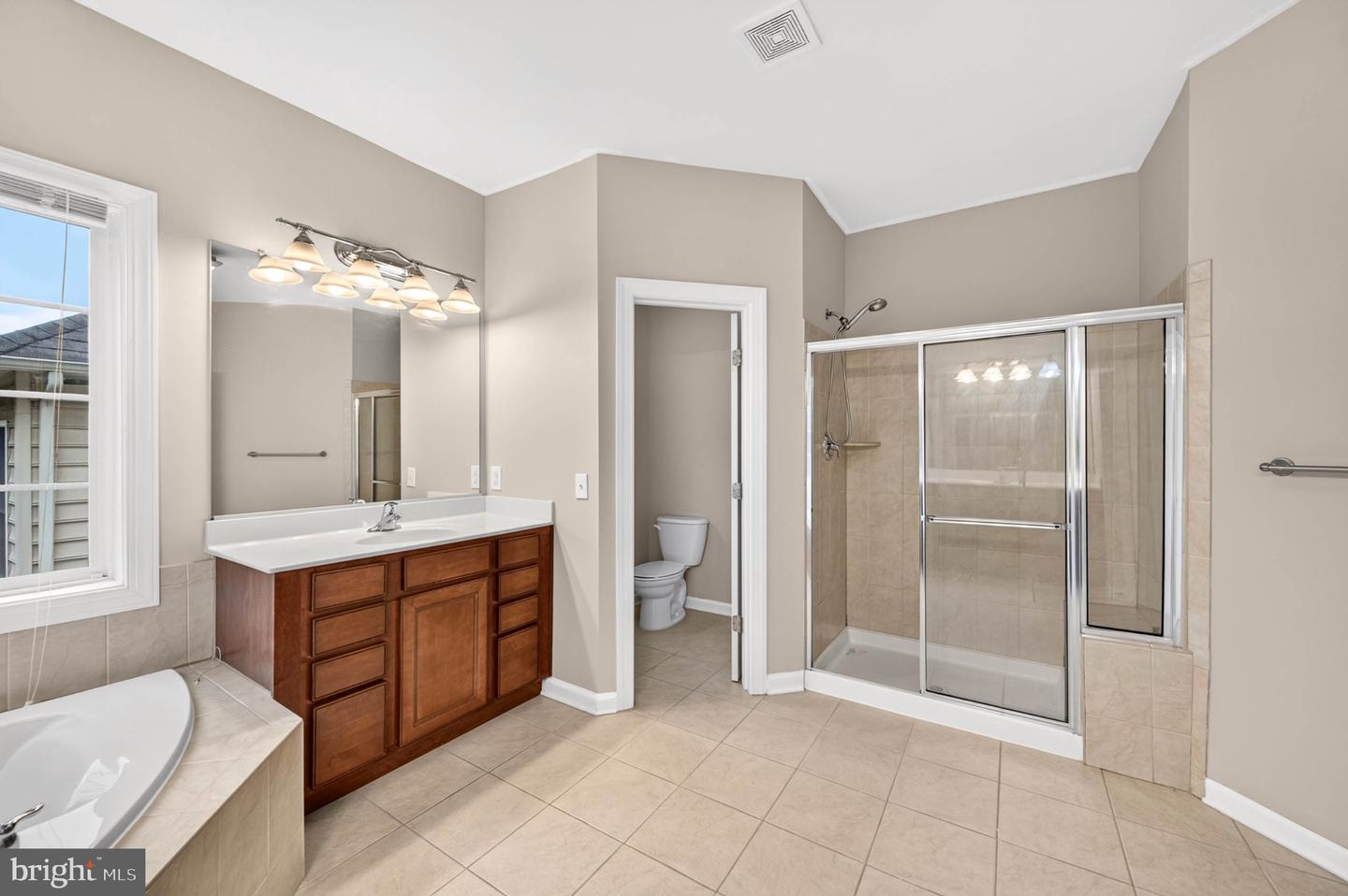 15503 Sir Edwards Dr Property Photo 23